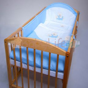 Ágynemű 3 részes - Világoskék csíkos - hímzett